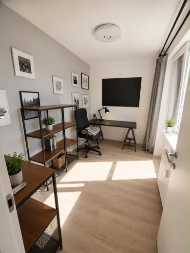 Na prenájom 2-izbový byt, 43 m², Bratislava-Nové Mesto, Račianska