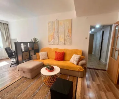Na prenájom 2-izbový byt, 58 m², Bratislava-Staré Mesto, Palárikova