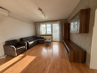 Na prenájom 3-izbový byt, 75 m², Bratislava-Karlova Ves
