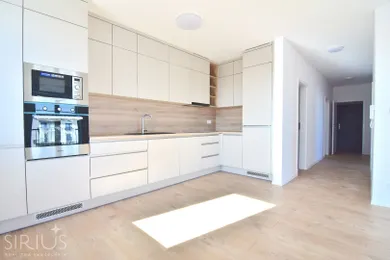 Na prenájom 3-izbový byt, 85 m², Bernolákovo, Moravská