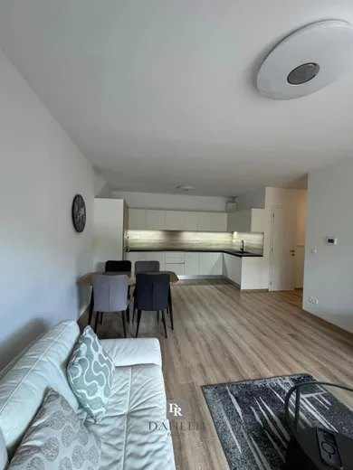 Mieszkania na wynajem, 3-pokojowe, Bratislava-Nové Mesto · €1000