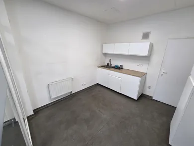 Na prenájom objekt v Bratislava-Nové Mesto · €6 101 · Novostavba