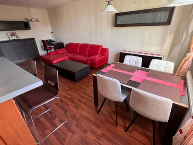 Na prenájom 3-izbový byt, 82 m², Poprad, Tatranské námestie