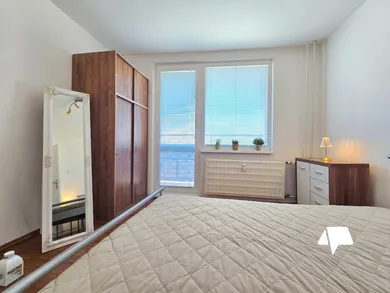 Na prenájom 2-izbový byt, 60 m², Levice, Ul. M. R. Štefánika