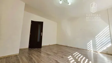 Na predaj 3-izbový byt, 65 m², Trebišov, Komenského