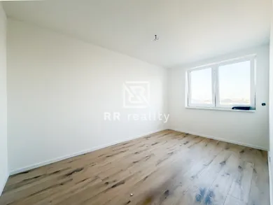 Na predaj dom, 145 m², Mokrance