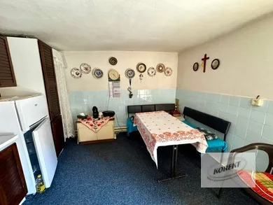 Na predaj 4-izbový dom, 268 m², Palárikovo, Nám. padlých hrdinov
