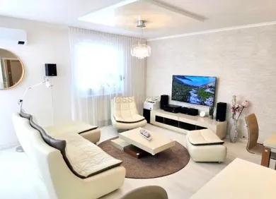 Byty na prenájom 3-izbový, Bratislava-Ružinov · €1 400