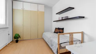 Na predaj 3-izbový byt, 70 m², Bratislava-Petržalka, Ševčenkova