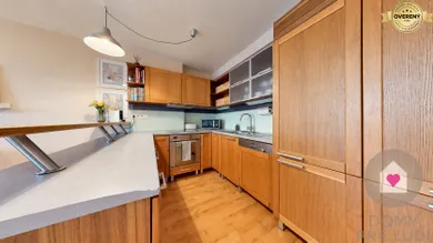 Na predaj 3-izbový byt, 84 m², Bratislava-Vajnory, Široká