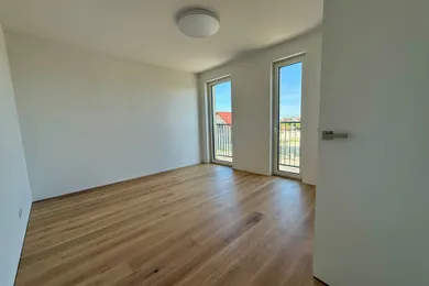 Na predaj 4-izbový byt, 110 m², Bratislava-Jarovce, Ovocná