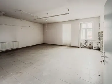 Na prenájom komerčné, 145 m², Lučenec, Ulica železničná