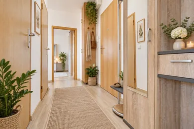 Na predaj 2-izbový byt, 55 m², Bratislava-Petržalka, Lachova