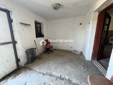 Na predaj 3-izbový rekreačný dom, 80 m², Levice, Staré Levice