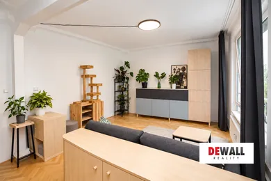 Na prenájom 2-izbový byt, 45 m², Bratislava-Ružinov, Sklenárova