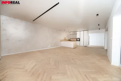 Na predaj 5-izbový dom, 200 m², Rozhanovce, Matúša Čáka Trenčianskeho
