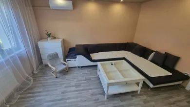 Na prenájom 2-izbový byt, 62 m², Nové Zámky, Šoltésovej