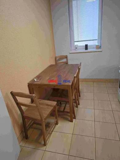 Na prenájom 3-izbový byt, 75 m², Bratislava-Ružinov, Ružová dolina