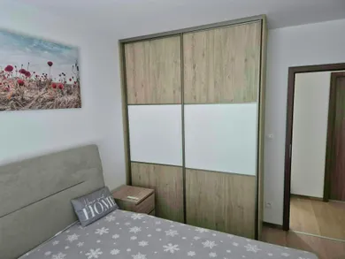 Na prenájom 2-izbový byt, 53 m², Bratislava-Rača, Dopravná