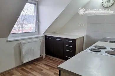 Na prenájom 2-izbový byt, 86 m², Spišská Nová Ves, Fabiniho Ulica