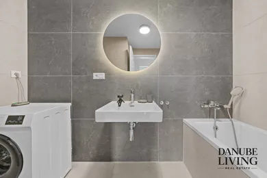 Na predaj 2-izbový byt, 71 m², Bratislava-Ružinov, Prístavná