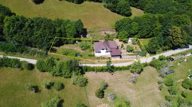 Na predaj 5-izbový dom, 1 m², Nová Baňa, Záhrbská
