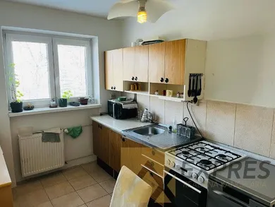 Mieszkania na wynajem, 2-pokojowe, Handlová · €420