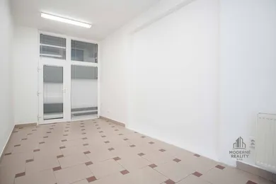 Lokale komercyjne na wynajem, Nové Zámky · €250