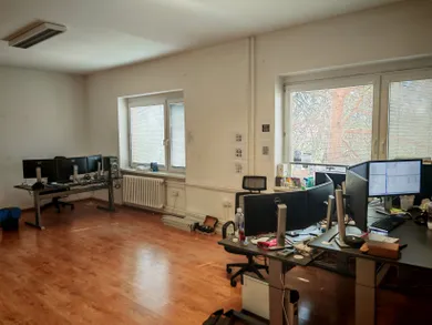 Na prenájom komerčné, 20 m², Trnava, Bratislavská ulica