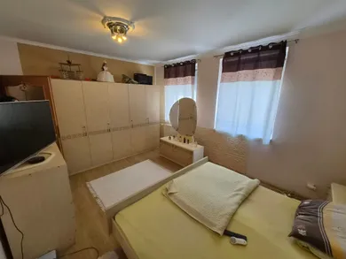 Na predaj 2-izbový byt, 68 m², Nové Zámky, Nábrežná