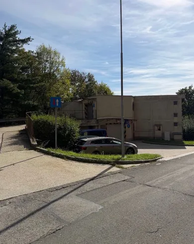 Na predaj objekt, 17 m², Bratislava-Dúbravka, Bagarova