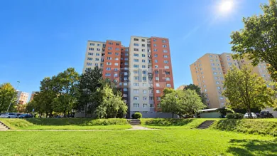 Eladó lakások, 3-szobás, Bratislava-Petržalka · €259 900