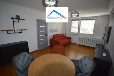 Na prenájom 3-izbový byt, 70 m², Bratislava-Petržalka, Mlynarovičova