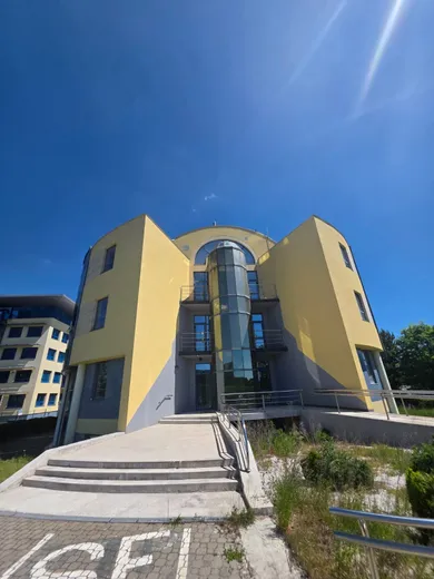 Obiekty na sprzedaż, Nové Mesto nad Váhom · €999 000