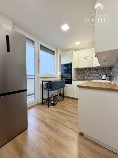 Na prenájom 2-izbový byt, 52 m², Komárno, Zimná