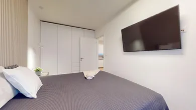 Na prenájom 2-izbový byt, 61 m², Bratislava-Ružinov, Jarabinková
