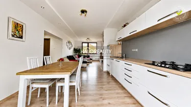 Na prenájom 2-izbový byt, 70 m², Nové Zámky