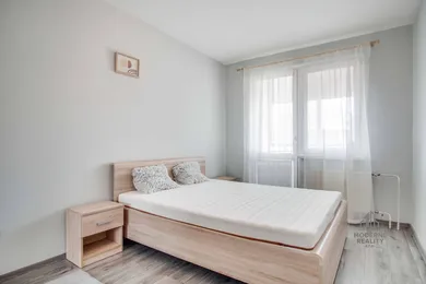 Na prenájom 3-izbový byt, 60 m², Nové Zámky, Jazdecká