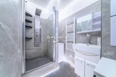 Na predaj 3-izbový byt, 73 m², Fiľakovo, Školská