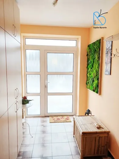 Na predaj dom, 270 m², Veľký Lapáš