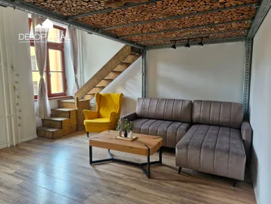 Na prenájom 1-izbový byt, 37 m², Bratislava-Staré Mesto, Gunduličova