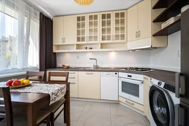 Apartments for sale, 3-room in Bratislava-Lamač · €265,000
