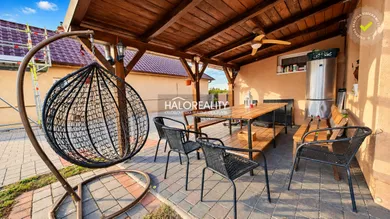 Na predaj dom, 639 m², Tvrdošovce