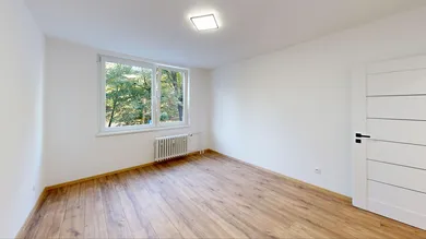 Na predaj 3-izbový byt, 64 m², Šaľa, Bottova
