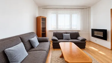 Eladó lakások, 3-szobás, Žilina · €195 000
