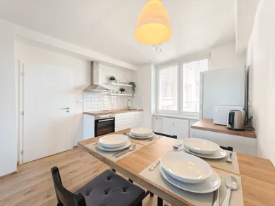 Na prenájom 3-izbový byt, 80 m², Košice-Staré Mesto, Letná