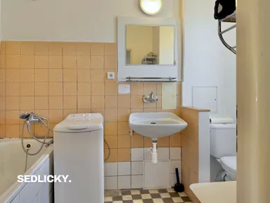 Na predaj 2-izbový byt, 55 m², Prievidza, M. R. Štefánika