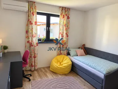 Na predaj dom, 122 m², Miloslavov, čerešnová