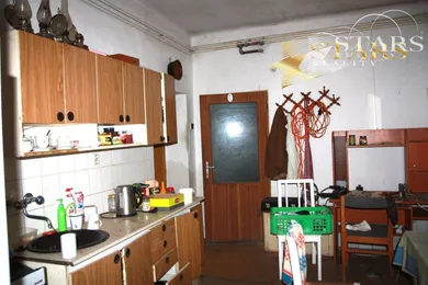 Na predaj dom, 644 m², Vaďovce