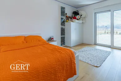 Na predaj dom, 157 m², Liptovský Mikuláš, Ondrašovská